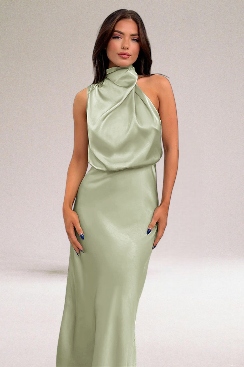 Flavia™ - Vestido Halter Glamour