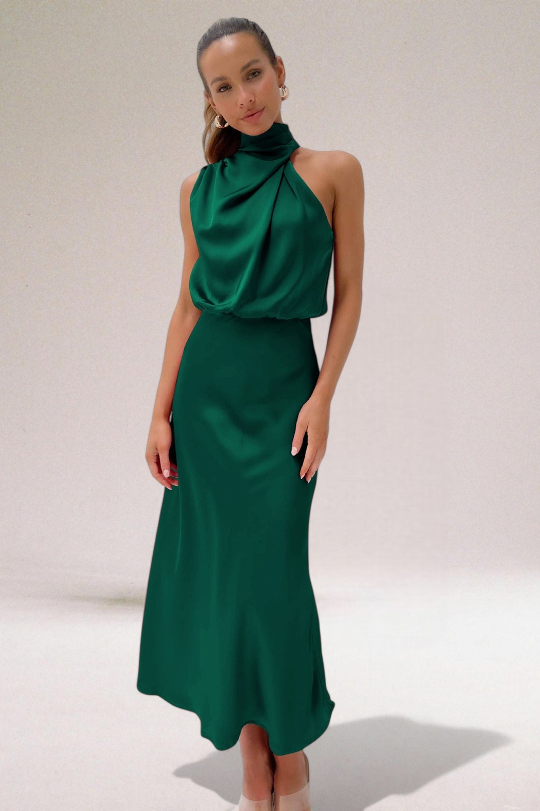 Flavia™ - Vestido Halter Glamour